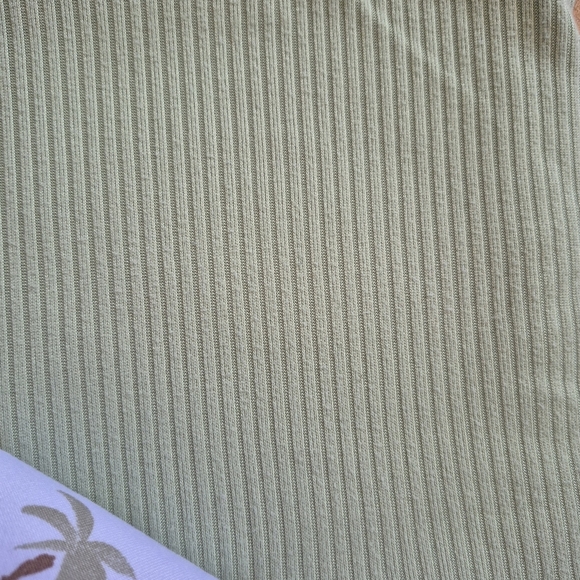 Elephant & Castle Safari Animals + Green Ribbed Stretch Baby Blankets – 30x40" - Picture 4 of 4